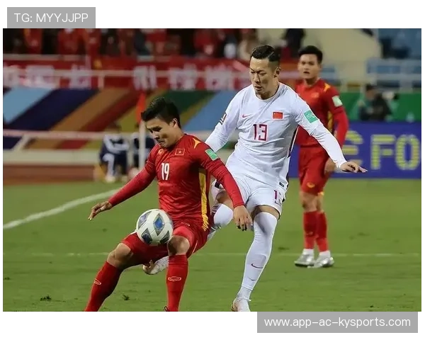 海港欲签国脚中卫，打造铁血防线新篇章