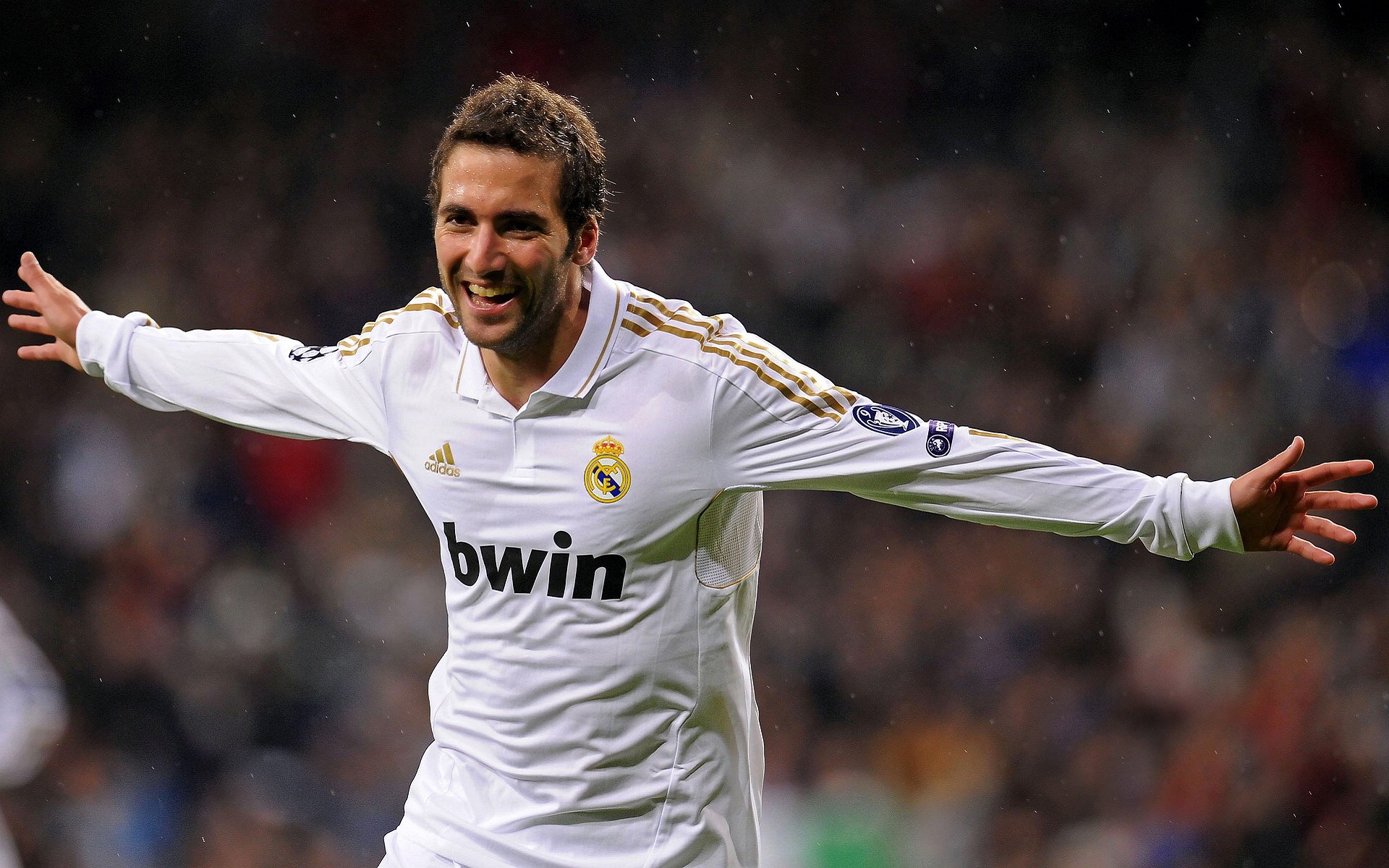 《王者荣耀》荣耀之路总决赛,万人期待冠军归来!